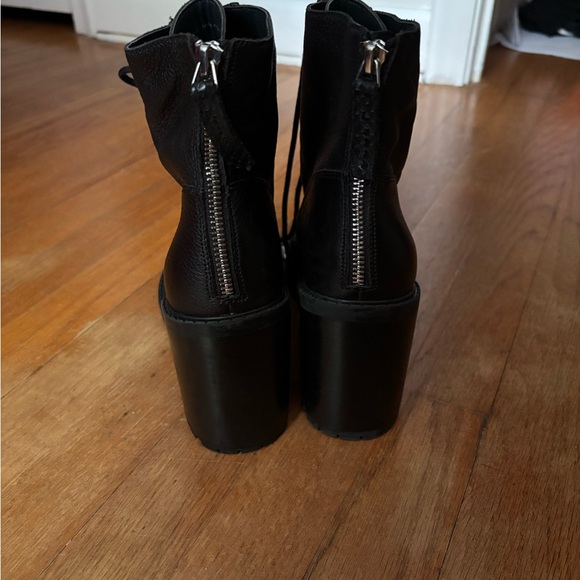 Dolce Vita Norma Black Lace-Up Ankle Booties - Picture 4 of 6